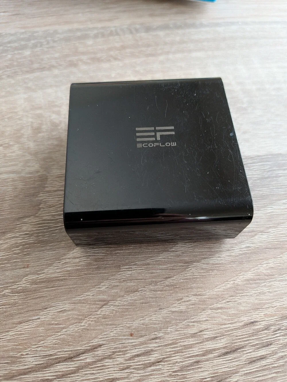 Black Switching Power Adapter Charger type C Ecoflow